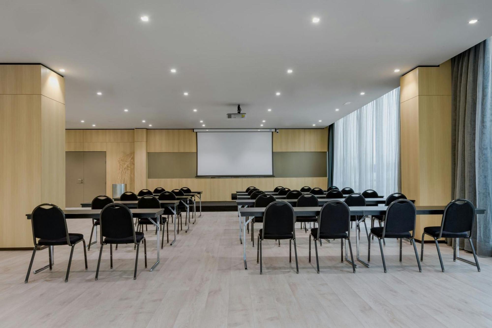 Ac Hotel La Finca By Marriott Pozuelo de Alarcón Buitenkant foto