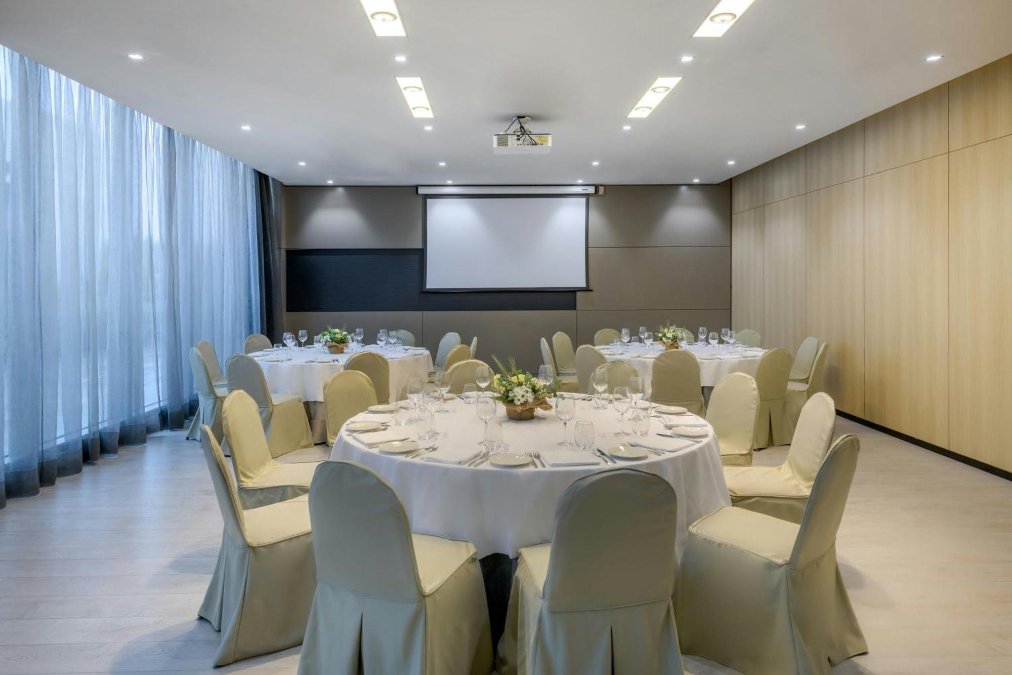 Ac Hotel La Finca By Marriott Pozuelo de Alarcón Buitenkant foto