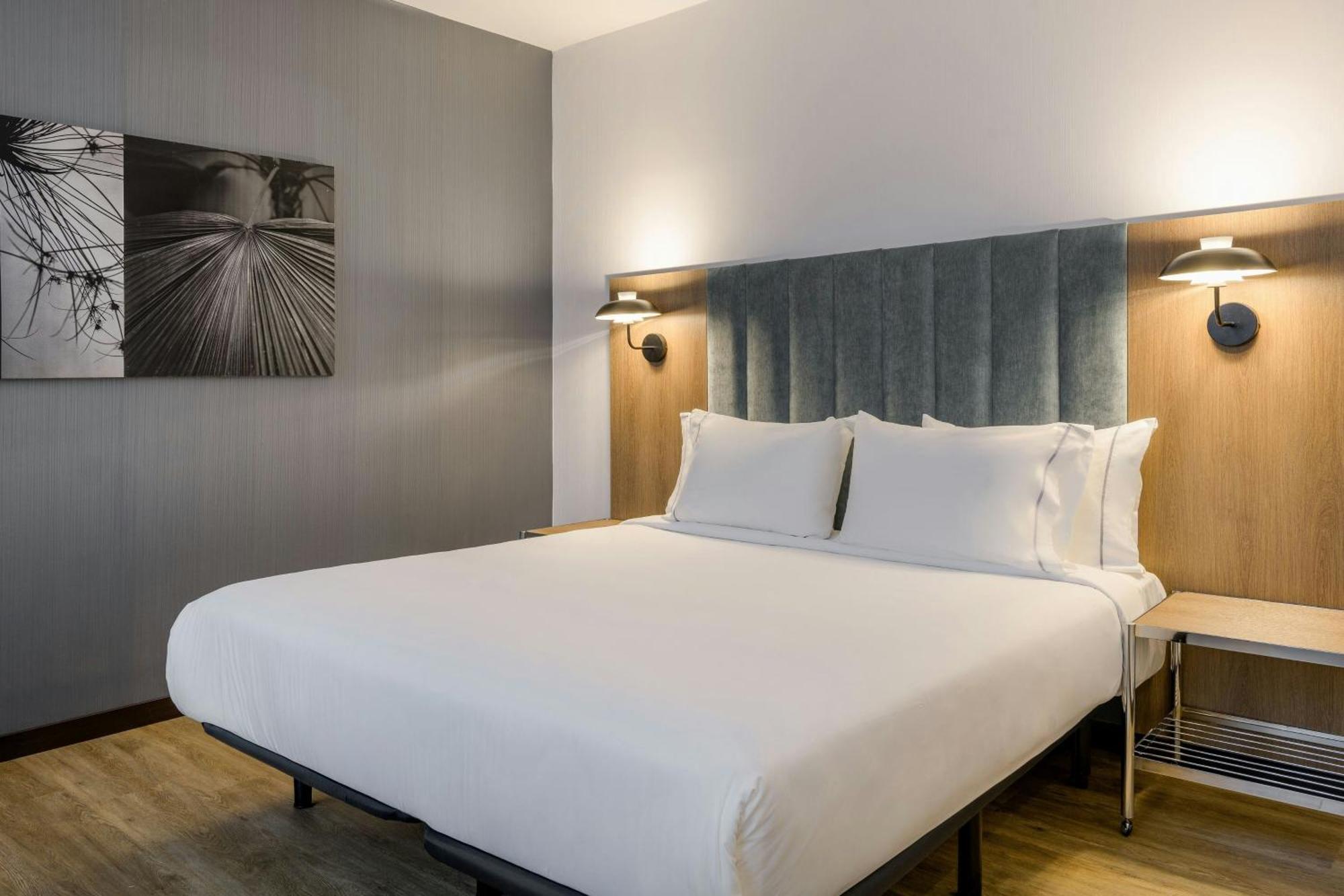 Ac Hotel La Finca By Marriott Pozuelo de Alarcón Buitenkant foto